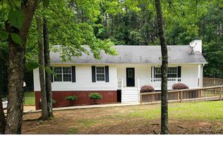 296 Country Rd, Warrior, AL 35180