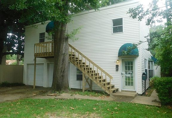 2nd image of 504 Park Heights Cir