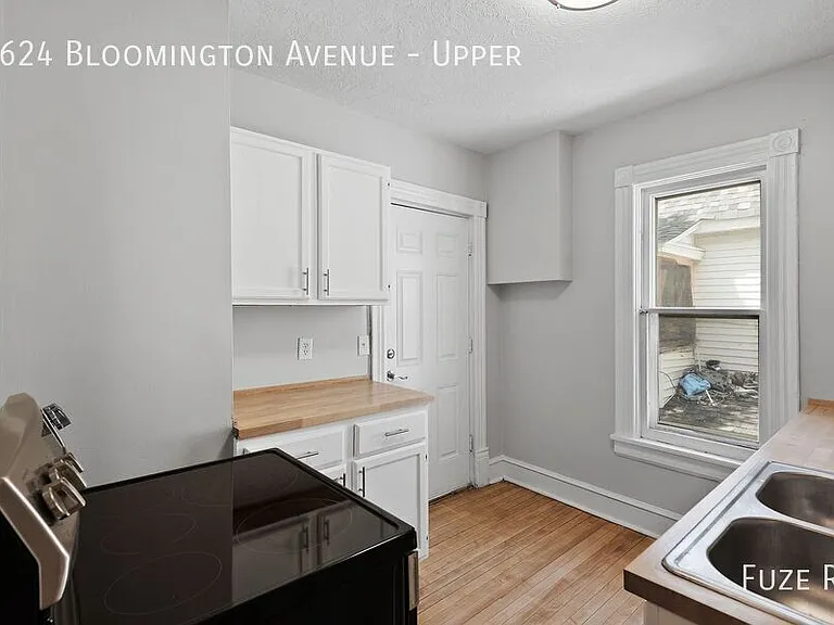 3624 Bloomington Ave #UPPER — Photo 7