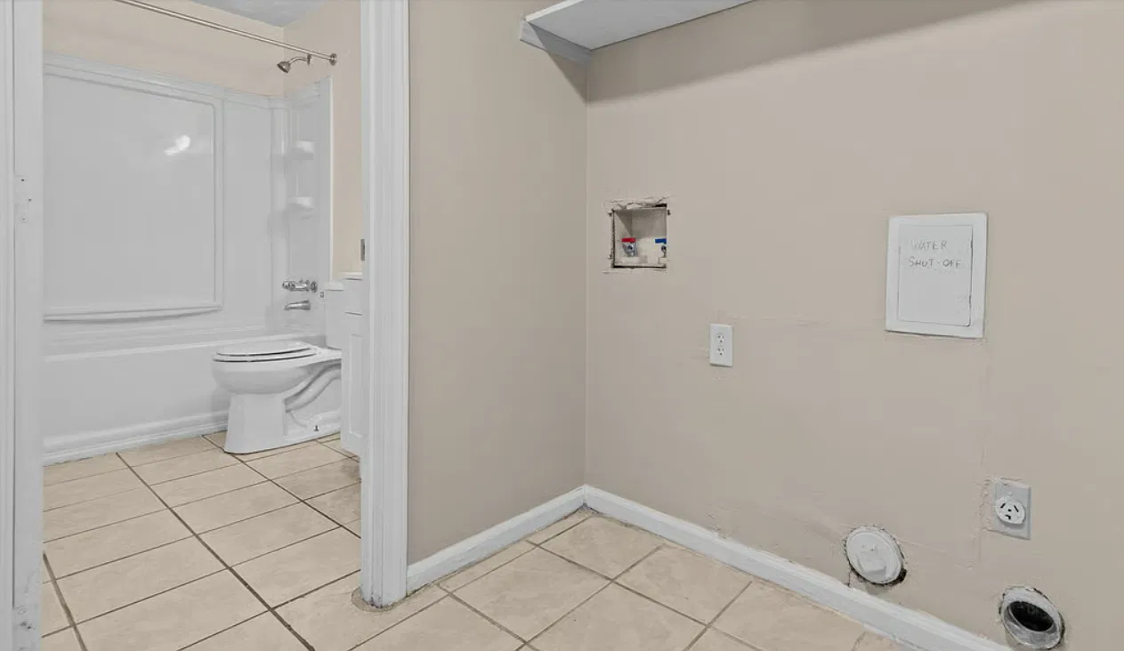 2 bed, 820 sqft, $1,350 — Photo 4