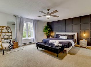 1123 Chickadee Dr, Pocono Summit, PA 18346