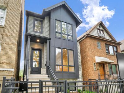2248 W Ainslie St, Chicago, IL, 60625