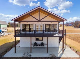 256 Fairway Valley Ln, Decaturville, TN 38329
