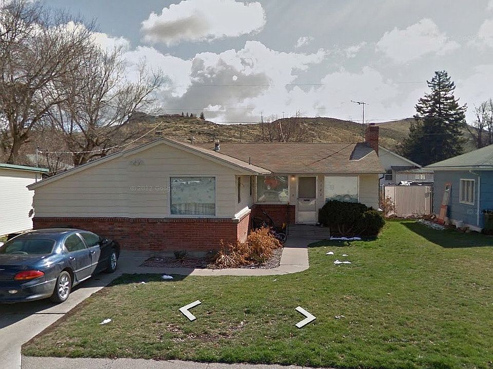 2nd image of 1180 Resort St