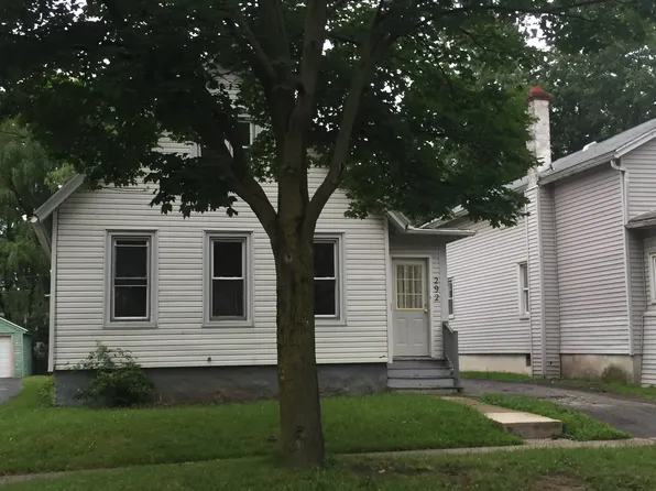 292 Curlew St, Rochester, NY 14613