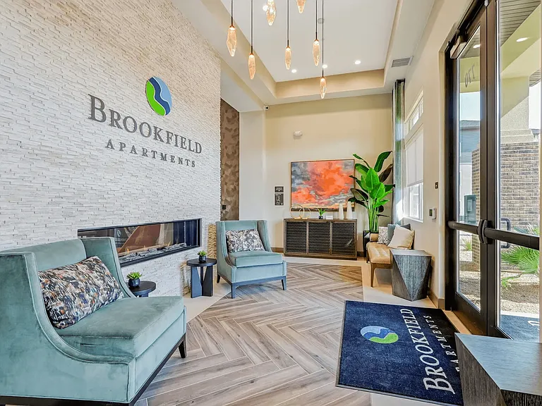 Brookfield Apartments — Photo 14