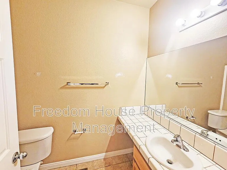1421 Star Rd #2 — Photo 21