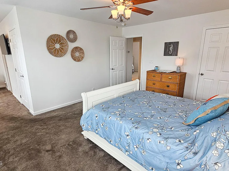 24 Dorothy Dr — Photo 29