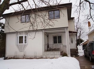 30 Davison St, Garfield, NJ 07026