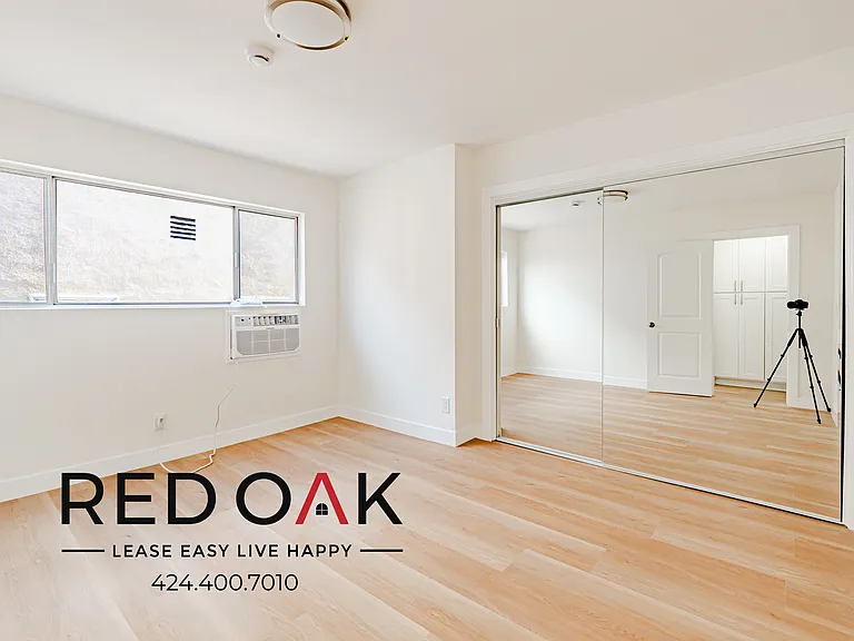 1333 N Kingsley Dr #10 — Photo 13