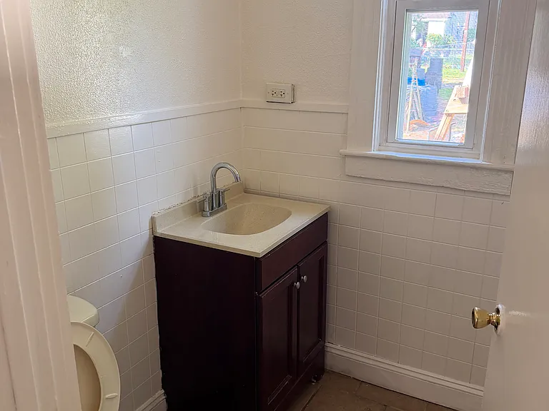 570 Charles St #572 — Photo 4