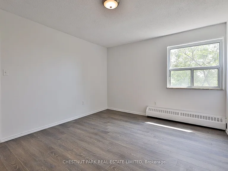 900 Glen St #512 — Photo 22