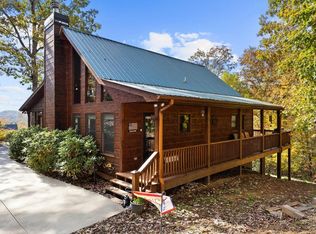 653 The Woods Rd, Mineral Bluff, GA 30559
