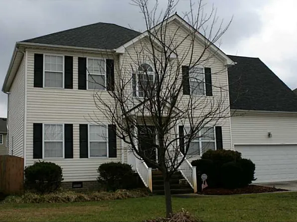 892 Daniel Maloney Dr, Virginia Beach, VA 23464