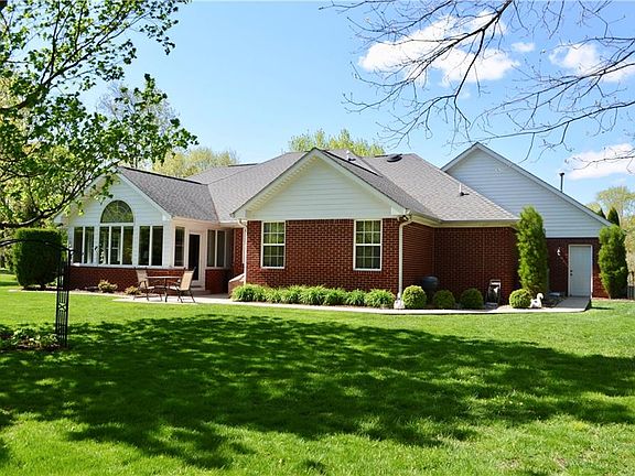 2nd image of 5293 Oakbrook Dr