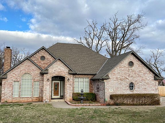 2nd image of 316 S Lakehoma Dr