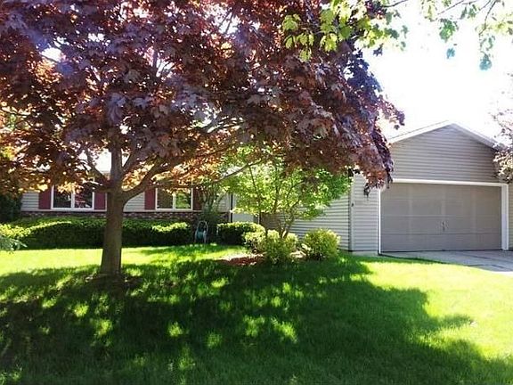 2nd image of 3613 Rosewood Ct
