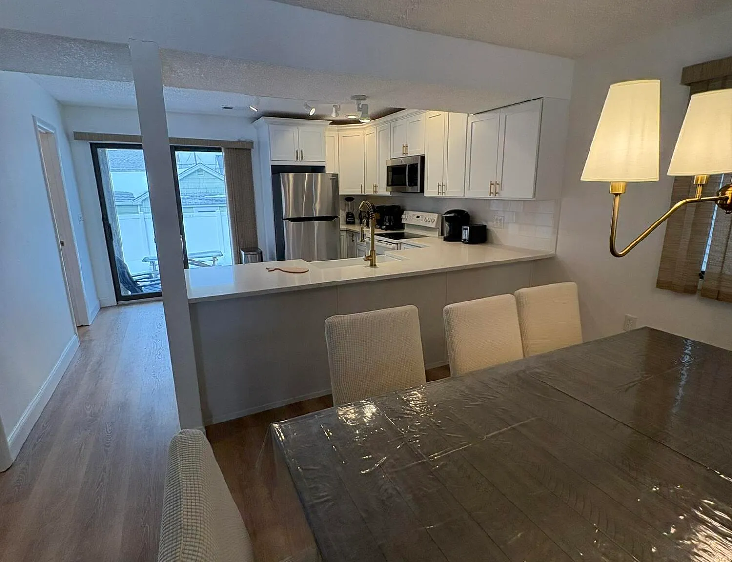 3 bed, 1600 sqft, $5,100 — Photo 4