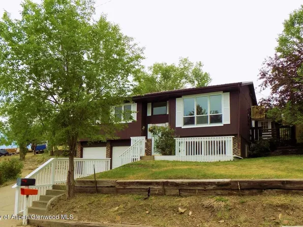 110 Hillside Ter, Craig, CO 81625