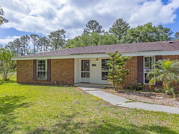 4th image of 2750 Hidden Creek Dr