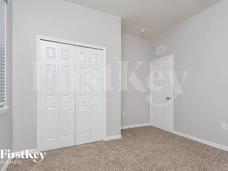 5276 Krenson Woods Way — Photo 13