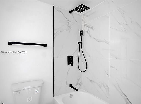 5th image of 1750 N Bayshore Dr APT 5214
