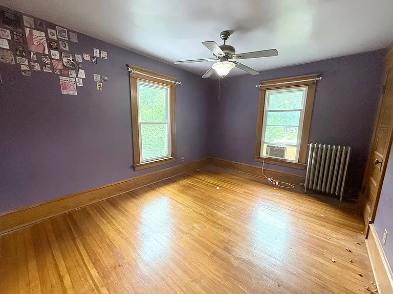906 N Evans St — Photo 12