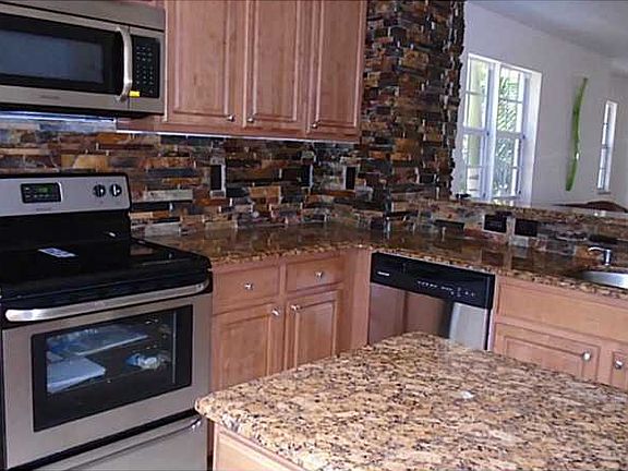 3rd image of 610 SW 1st Ln #46