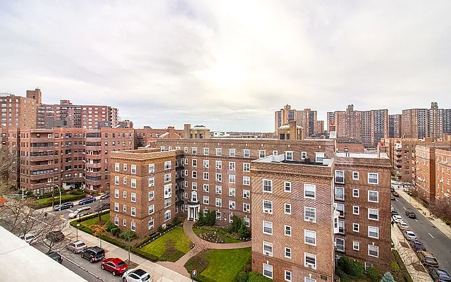 Rented by RK Capital Group LLC | media 21