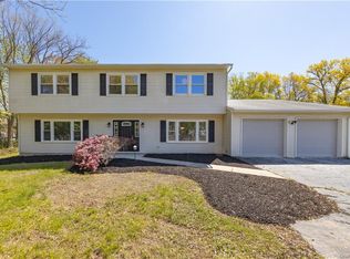 29 Yale Dr, New City, NY 10956