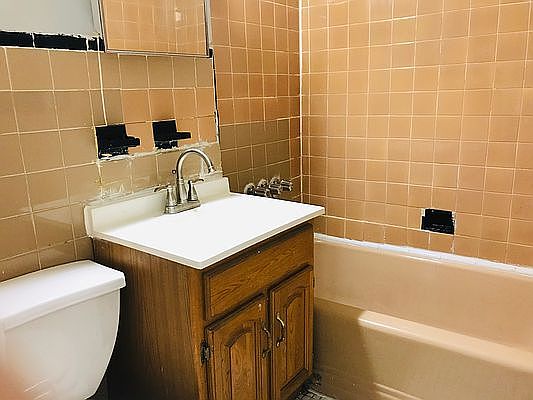 5th image of 238 New York Ave APT 1A