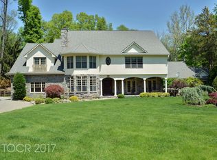 37 Hidden Glen Rd, Upper Saddle River, NJ 07458