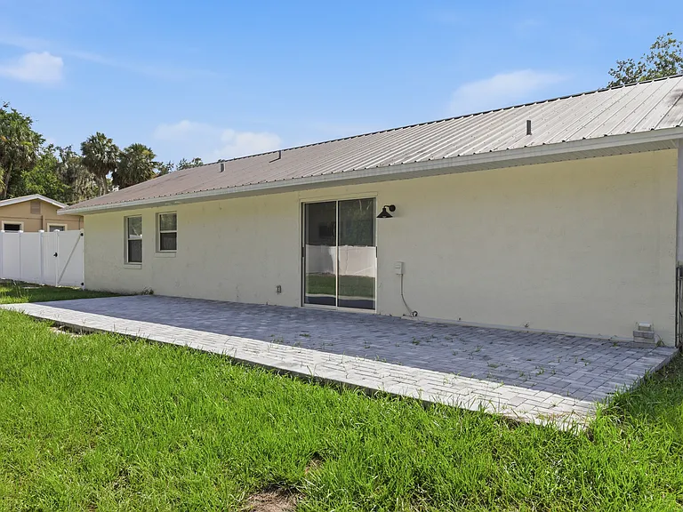 30850 Cherokee Ave — Photo 13