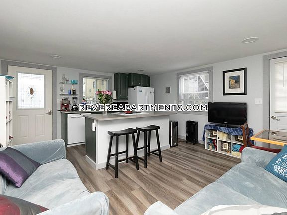 3rd image of 450R Revere Beach Blvd