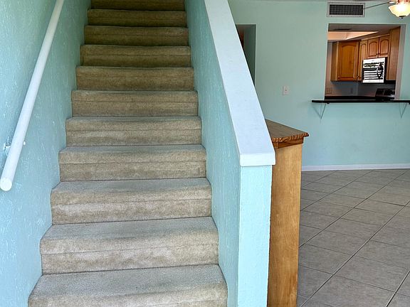4th image of 802 Shorewinds Dr APT C