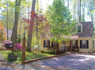 7032 Velvet Antler Dr, Midlothian, VA 23112