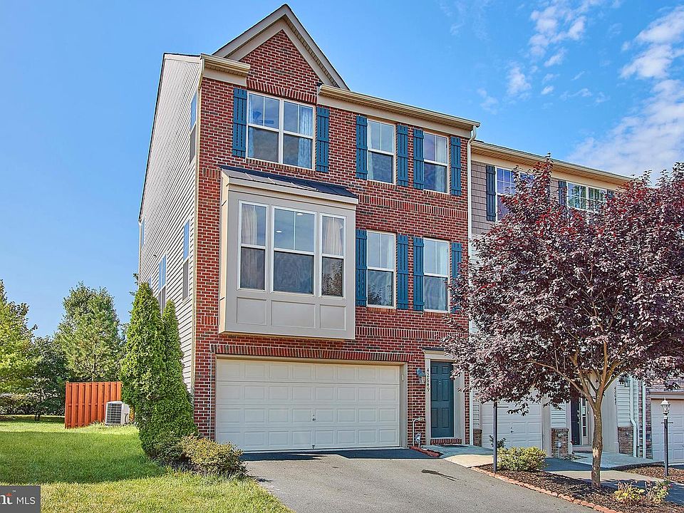 1st image of 42649 Macauley Pl