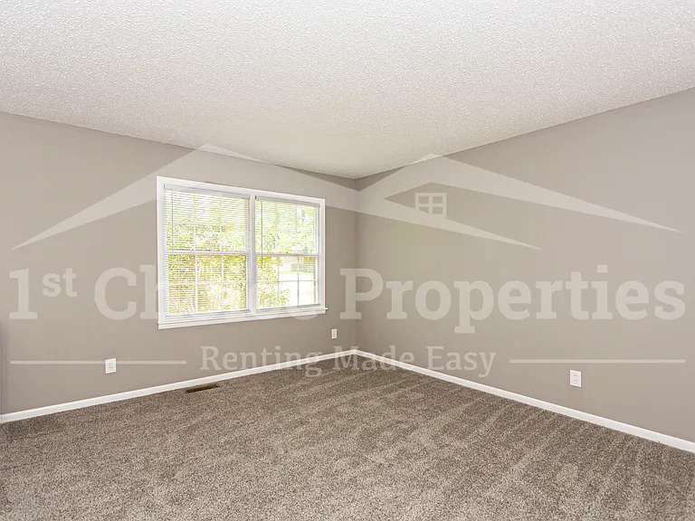 3355 Crescent Dr — Photo 8