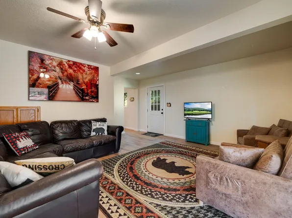 387 Salmon Falls Rd, El Dorado Hills, CA 95762