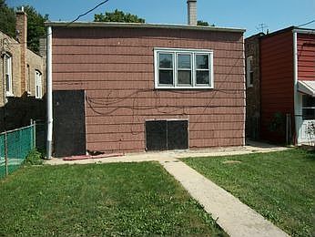 2nd image of 1914 S 59th Ave
