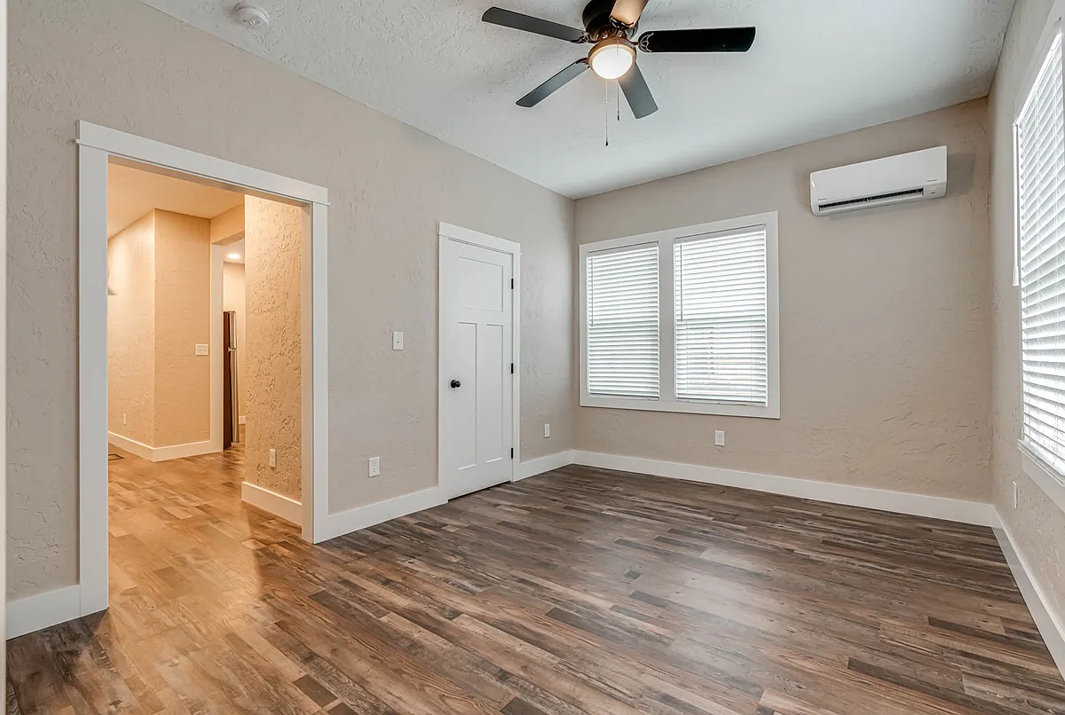 Living Room - 316 W Cypress St #1