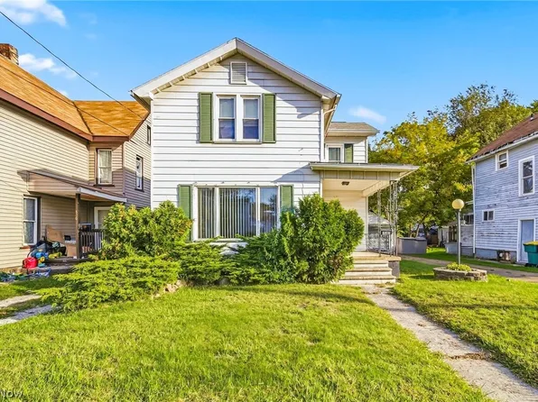 532 State St, Conneaut, OH 44030