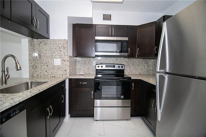 1st image of 11432 NW 45th St