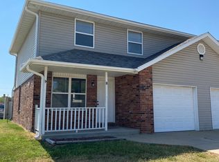 731 E Colgate St APT A, Bolivar, MO 65613