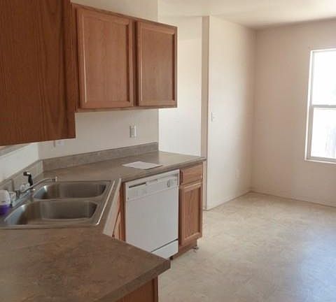 3rd image of 4203 Great Basin Ln