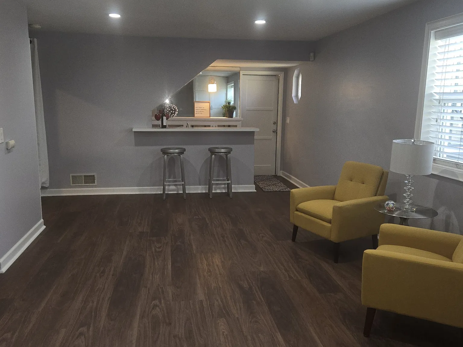 Studio, 500 sqft, $1,800 — Photo 3