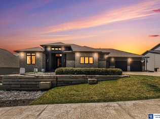 1720 S 219th Ave, Elkhorn, NE 68022