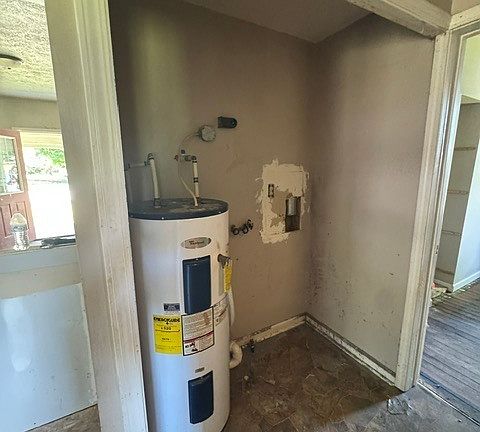5th image of 204 N Pierce St