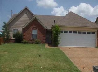 7074 Manslick Rd, Cordova, TN 38018