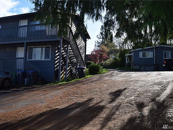 5th image of 319 S Charleston Ave W